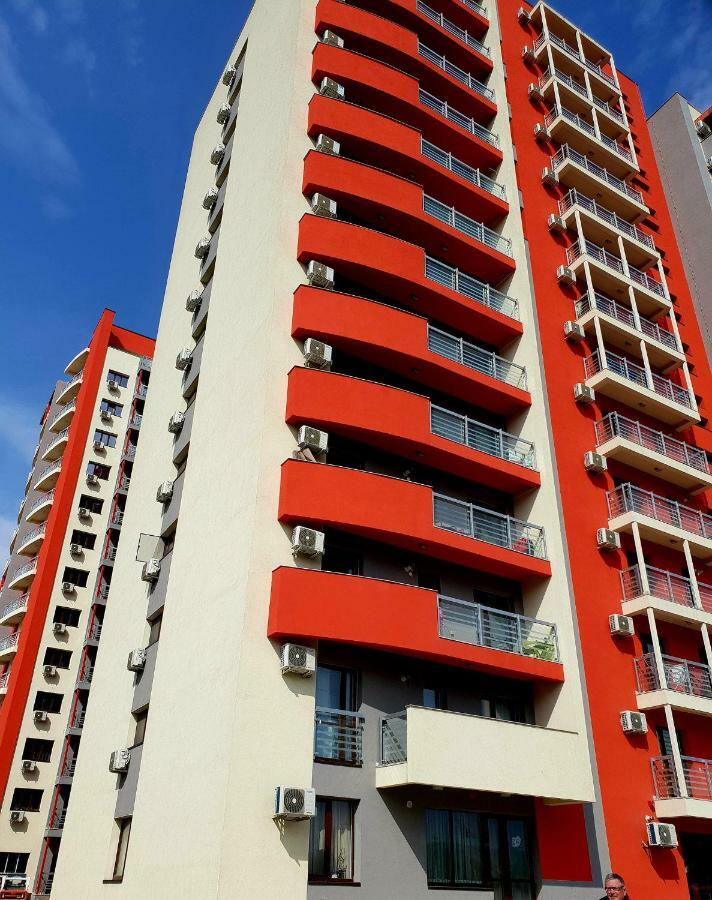 Unique Apartment *